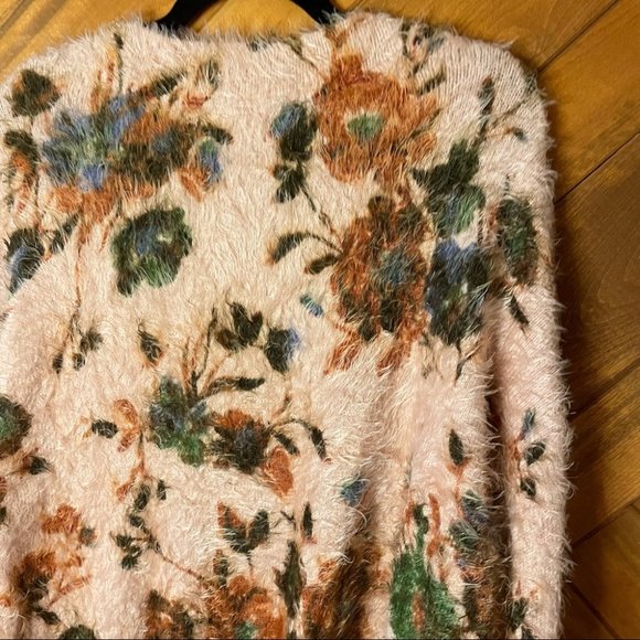 Urban Outfitters Oversized Sweater - Picture 6 of 7